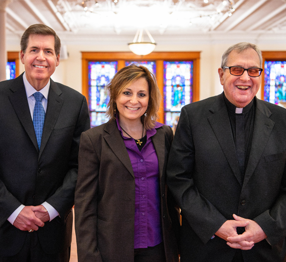 곤자가 학생 예배당의 제단